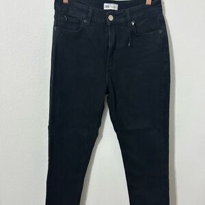 Zara straight leg slim fit black jeans. High waisted